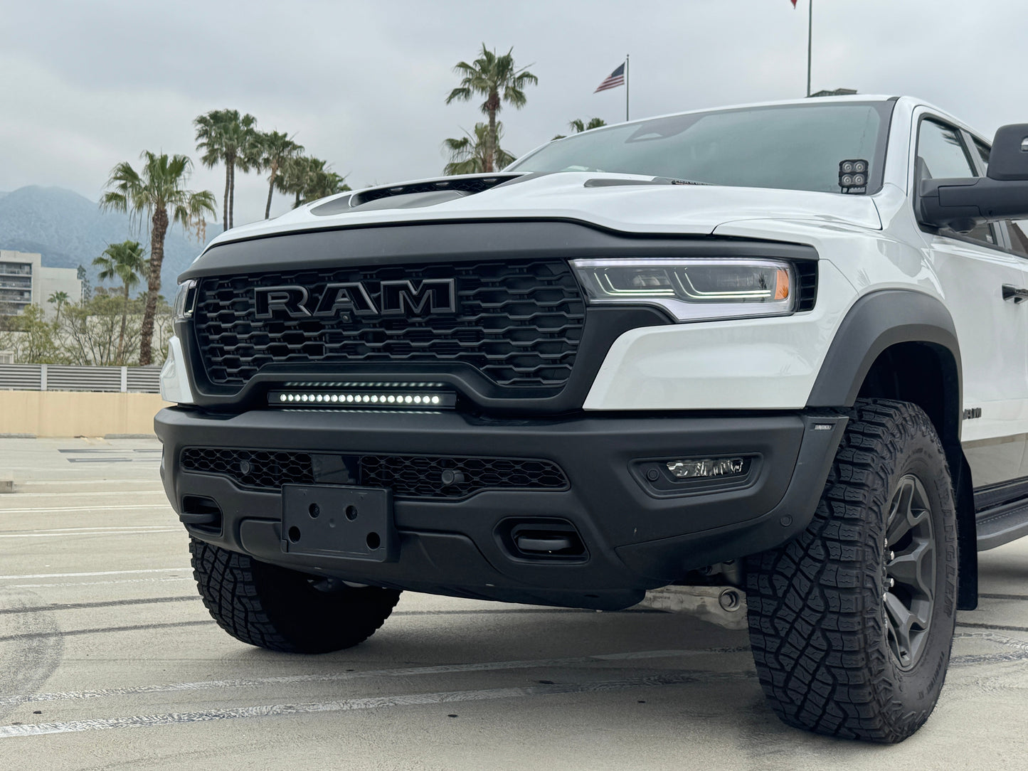 2025+ RAM 1500 RHO 23in Light Bar- Slim