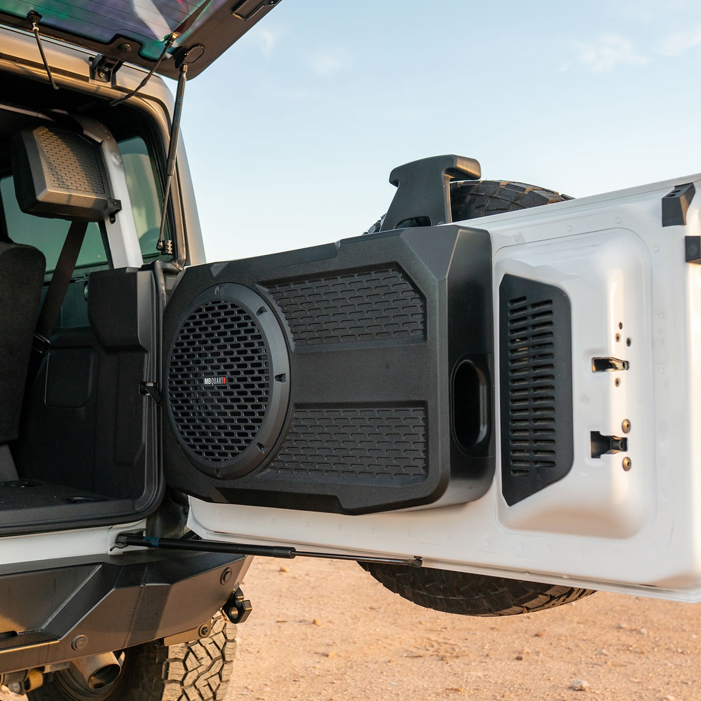 MBQBRO-302 Ford® Bronco Tuned 400 Watt Tailgate Subwoofer System
