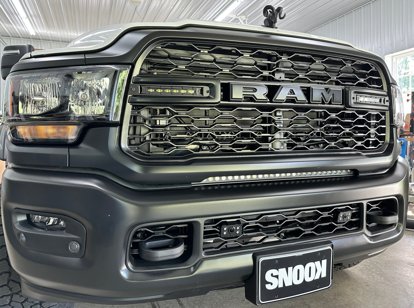2019-2024 RAM 2500/3500 30in Light Bar